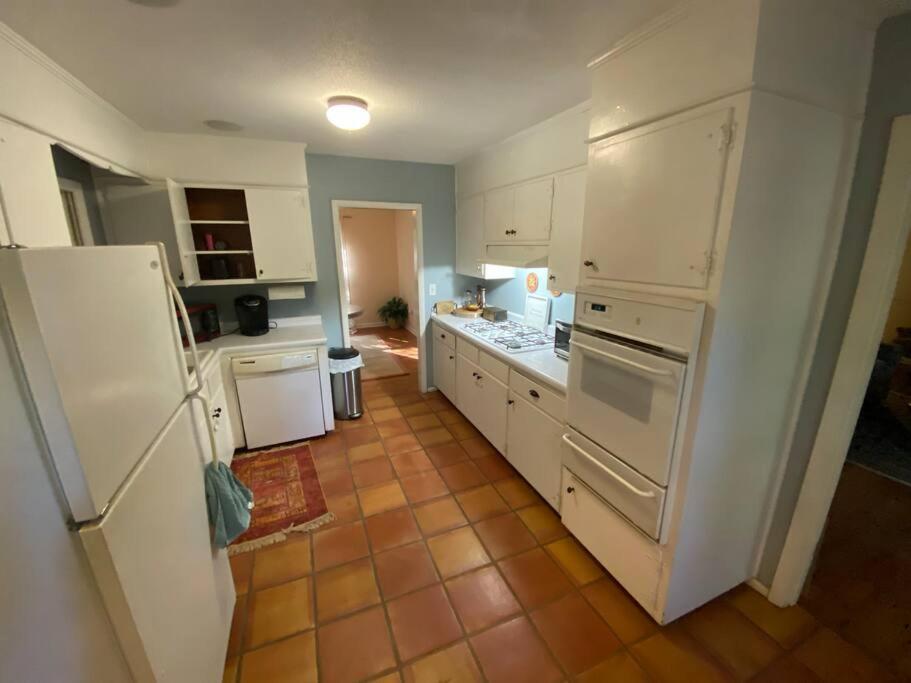 Whole House In Athens, Private, Fenced, Convenient, Close To Downtown Exterior foto